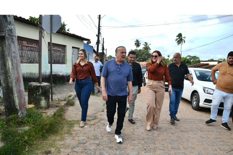 Prefeito Paulinho Freire acompanha levantamento topográfico da Via Mangue